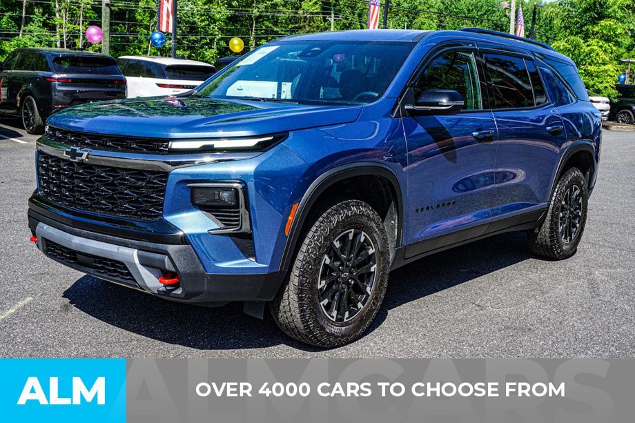 Used 2025 Blue Chevrolet Z71 image 3