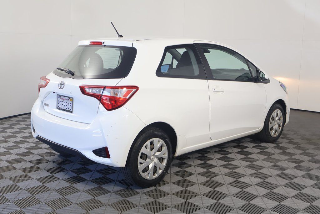 2018 Toyota Yaris L 4