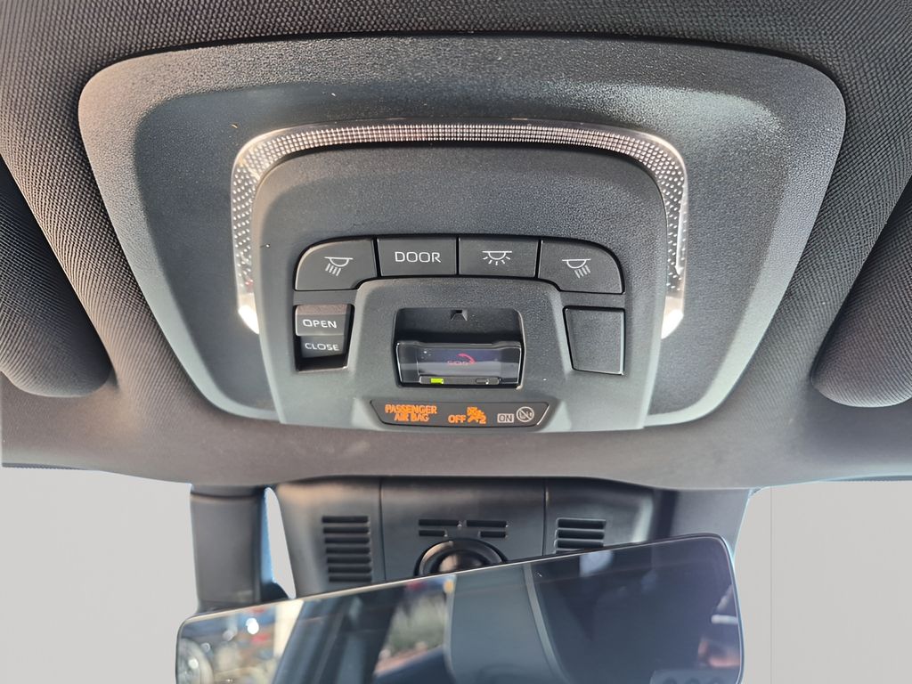 Used Car 2025 Toyota Crown Signia  Limited For Sale Under $50,000 In Austin, Texas