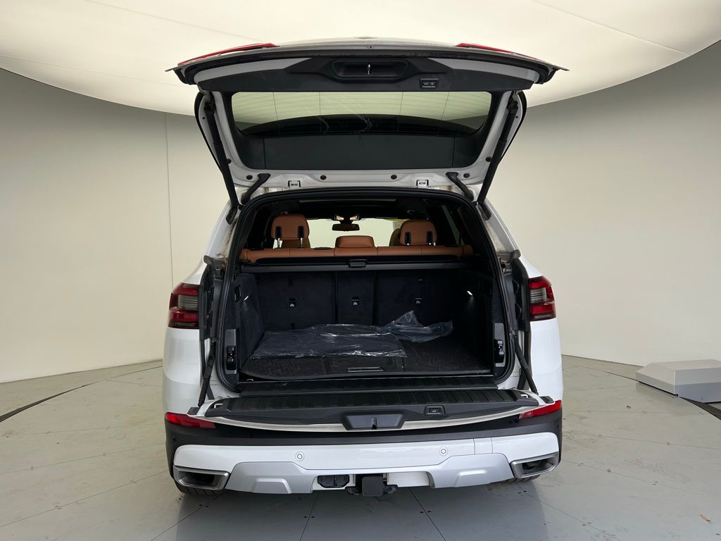 Thumbnail: 2023 BMW X5 - 5