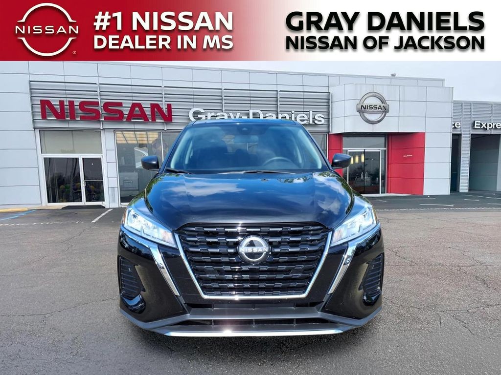Used 2025 Nissan Kicks Play SUV