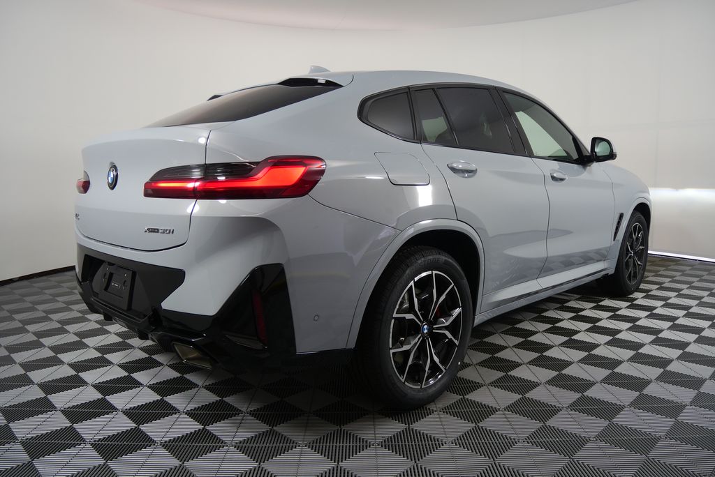 2025 BMW X4 xDrive30i 3
