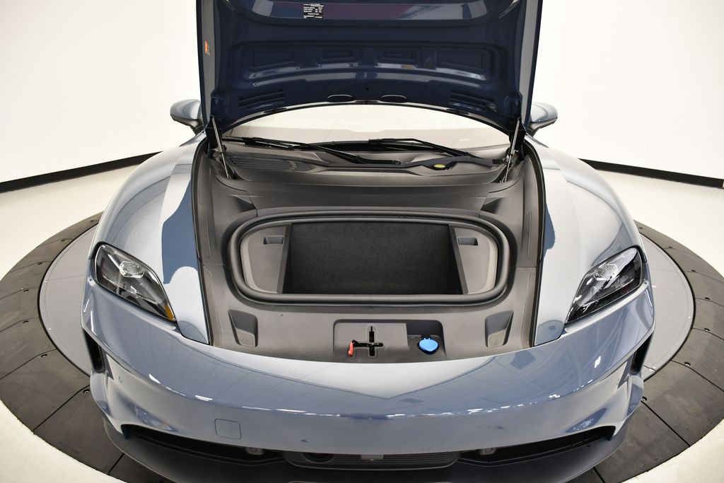 Thumbnail: 2025 Porsche Taycan - 13