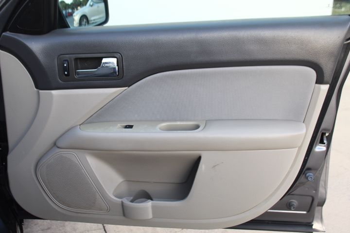 Used Car 2012 Ford Fusion  Se For Sale Under $10,000 In Georgetown, Texas