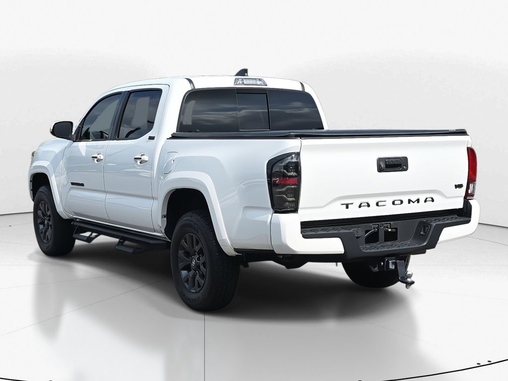 2022 White Toyota Tacoma 2WD SR5 RWD Truck