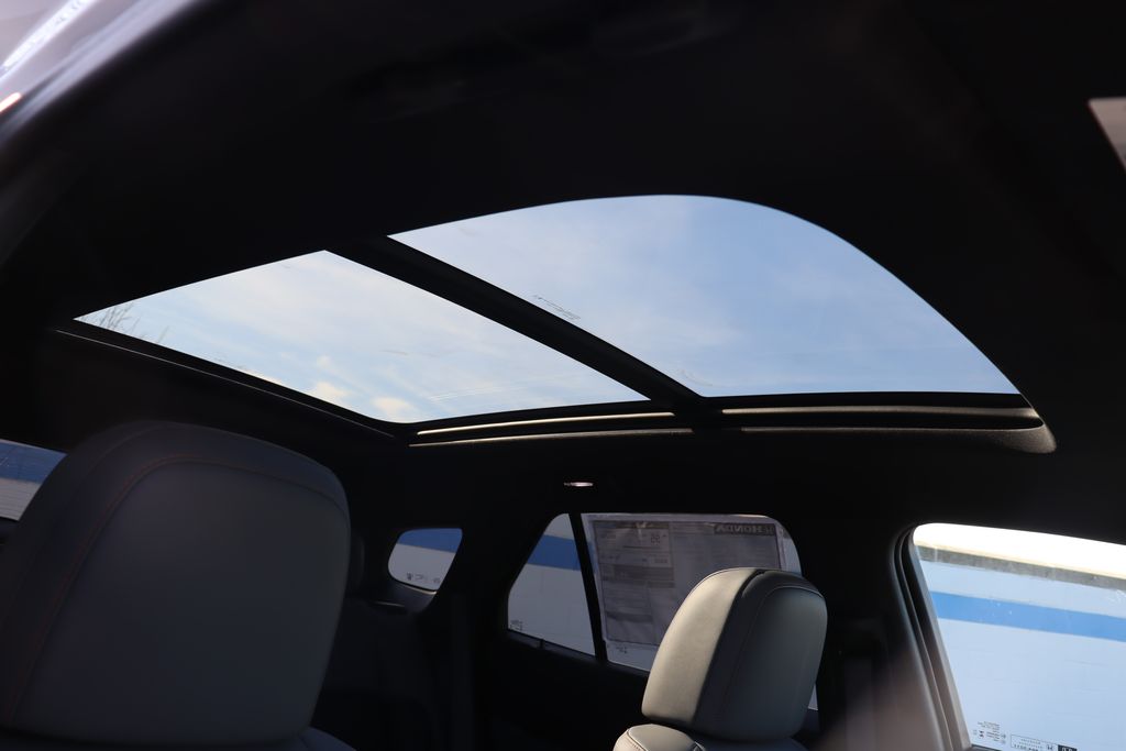 Thumbnail: 2025 Honda Prologue - 27