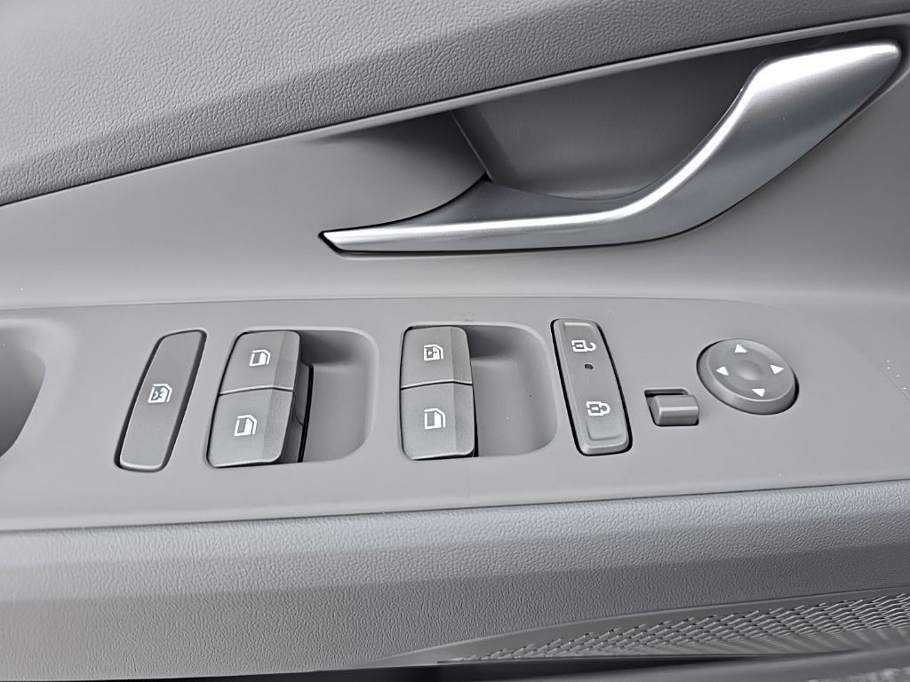 Thumbnail: 2026 Hyundai Elantra - 20