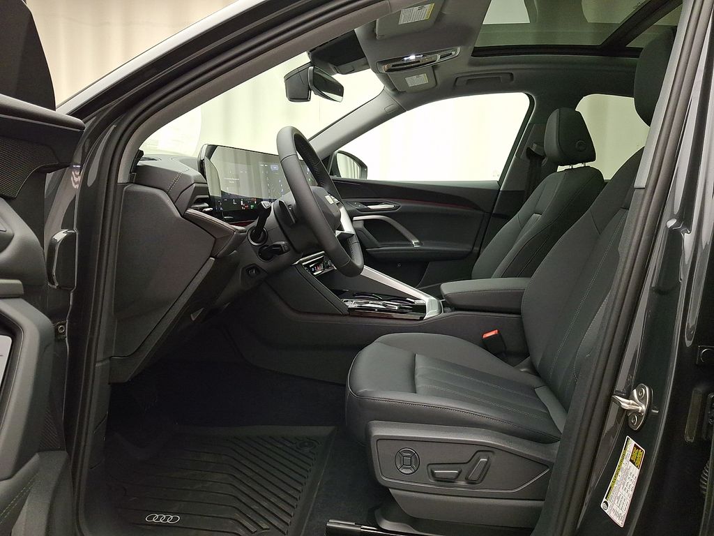 Thumbnail: 2026 Audi Q5 - 9