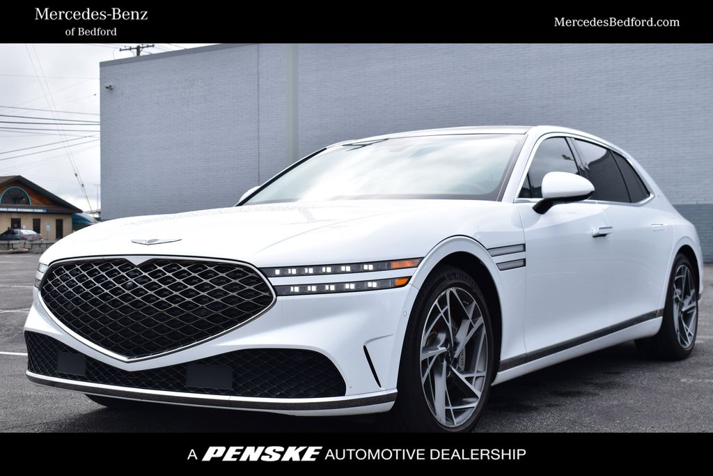 2023 Genesis G90  -
                Bedford, OH