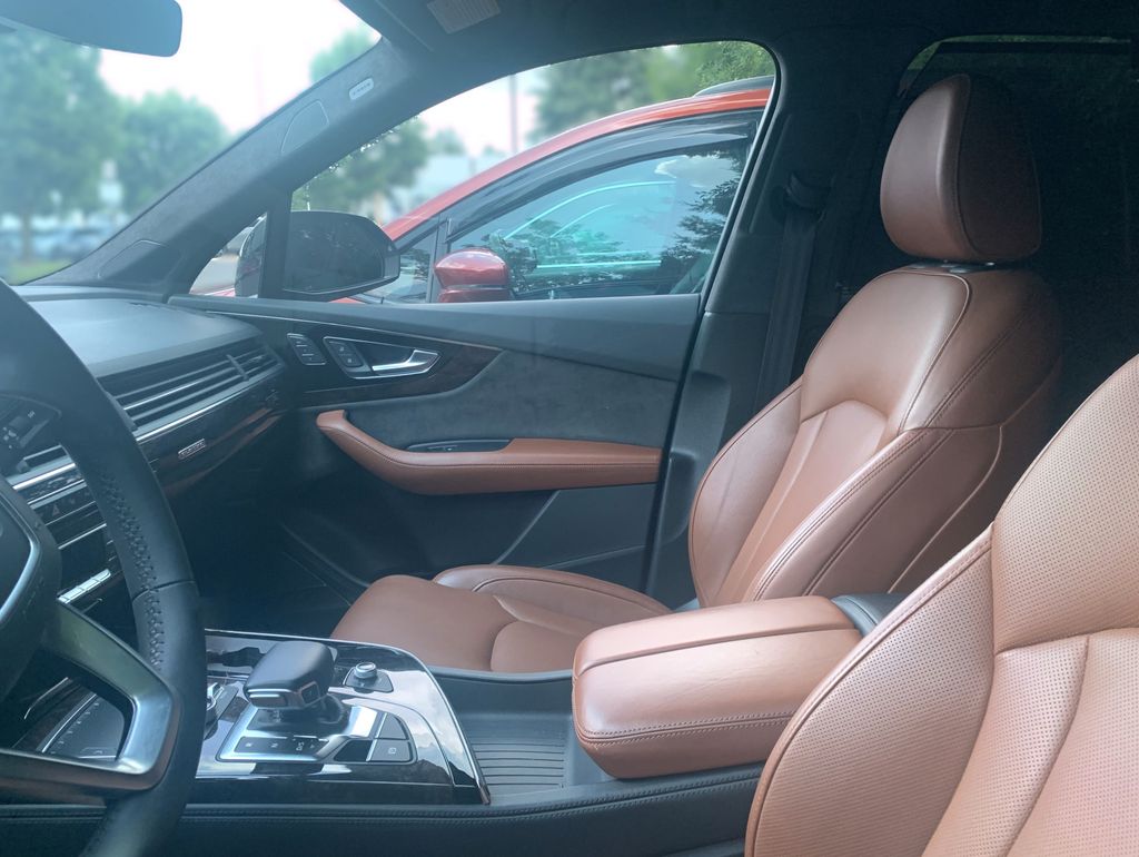 Thumbnail: 2019 Audi Q7 - 4