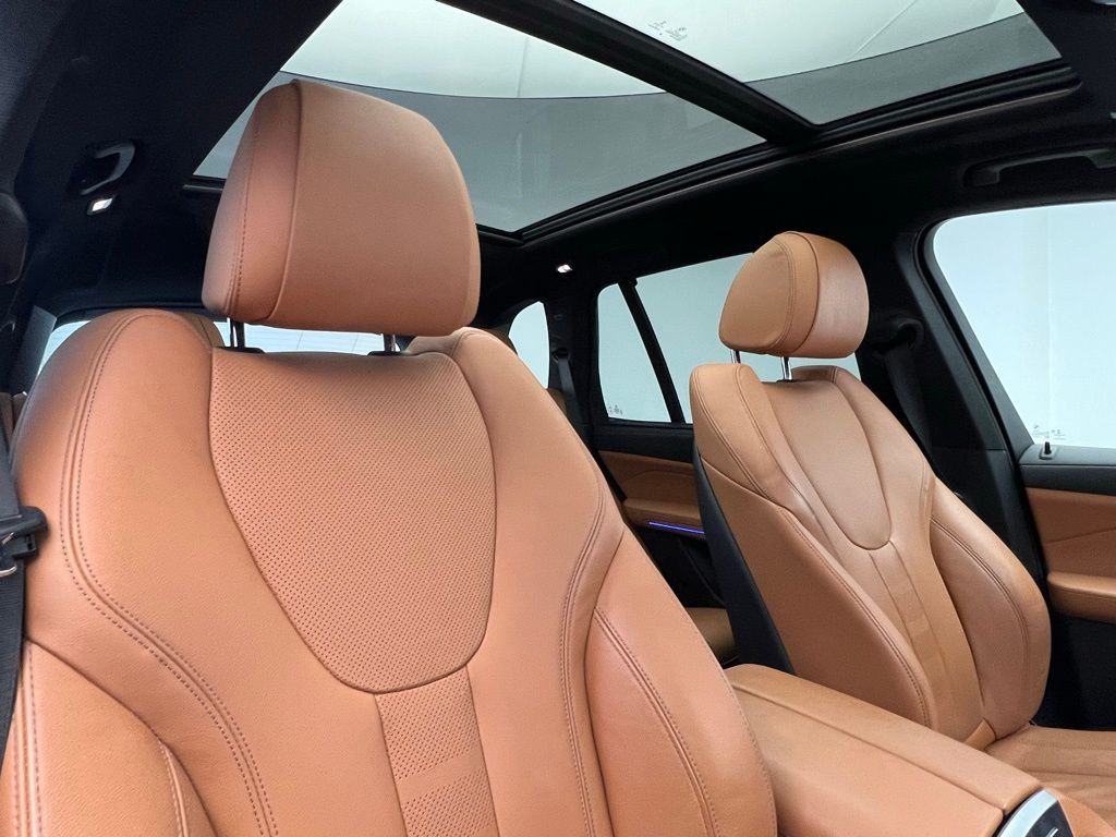 Thumbnail: 2022 BMW X5 - 7