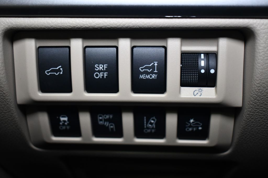 Thumbnail: 2016 Subaru Outback - 21