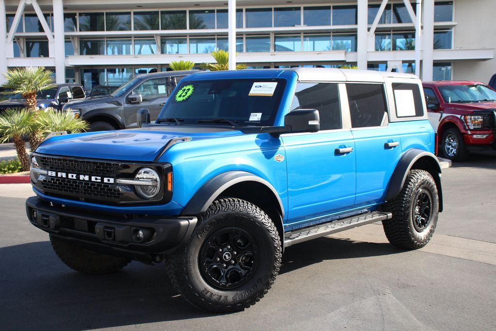 Velocity Blue Metallic 2023 Ford Bronco SUV / Crossover Four-Wheel Drive Automatic