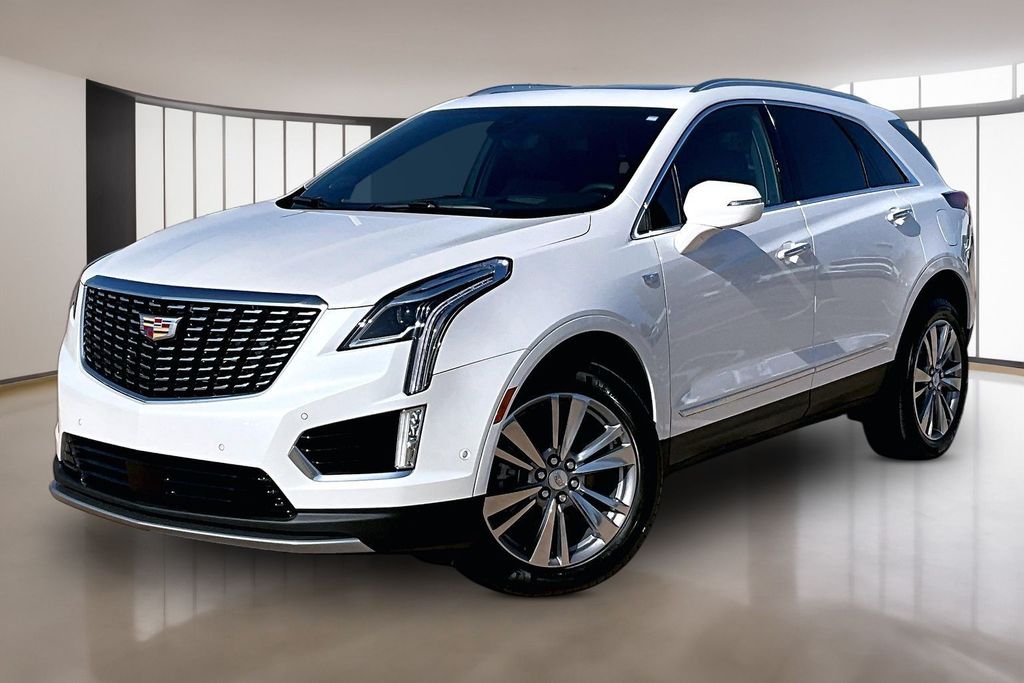 Crystal White Tricoat 2026 Cadillac XT5 SUV / Crossover Four-Wheel Drive 9-Speed Automatic