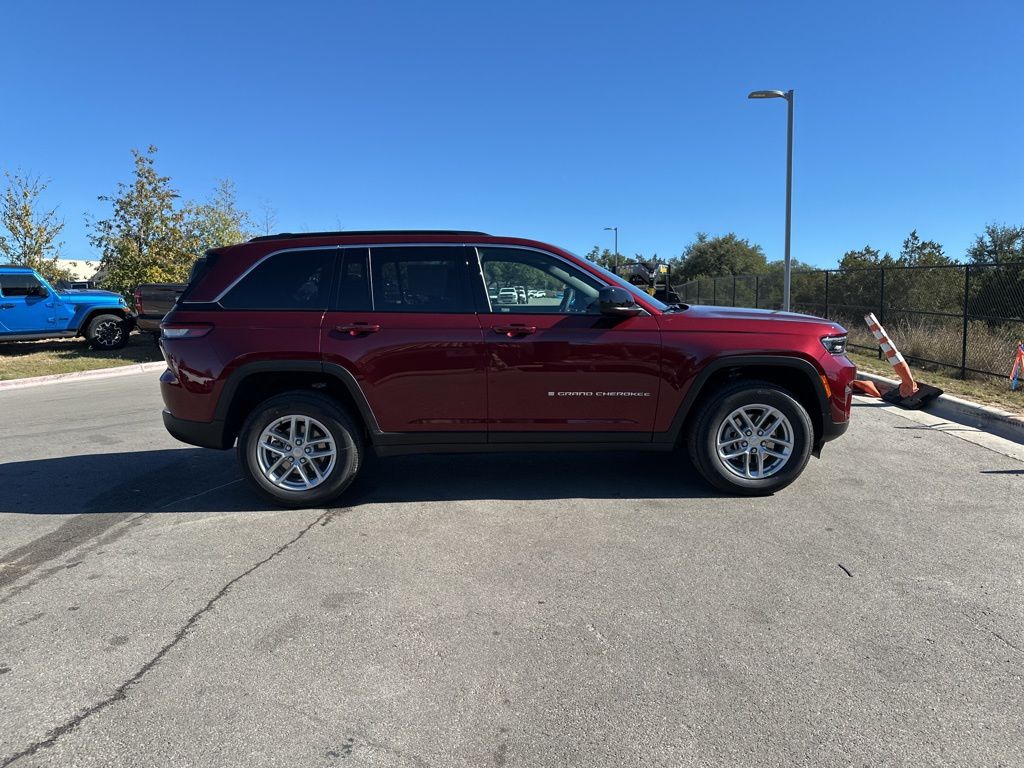 New Car 2025 Jeep Grand Cherokee  Laredo X For Sale Under $40,000 In Austin, Texas