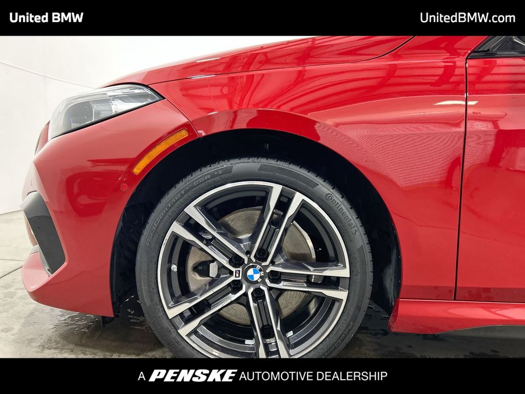 Thumbnail: 2024 BMW 2 Series - 10