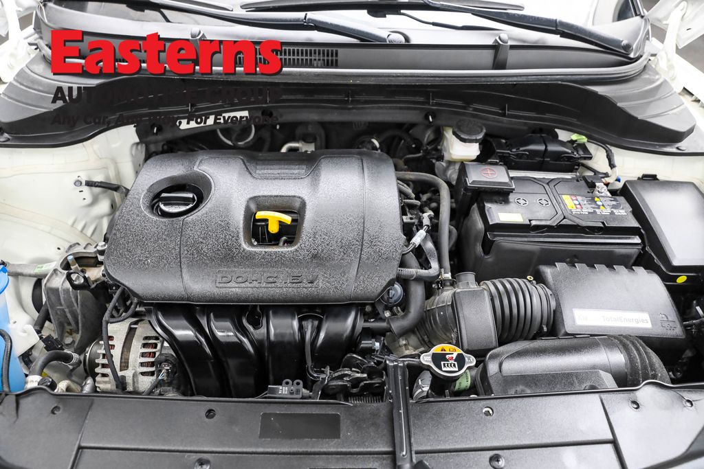 Used 2023 White Kia LX image 7
