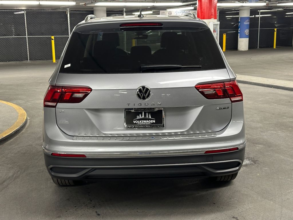 2024 Volkswagen Tiguan 2.0T SE 10