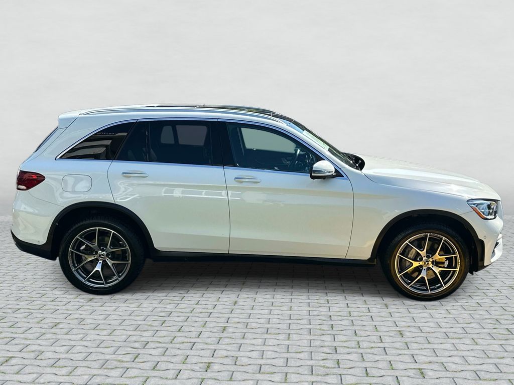 Thumbnail: 2022 Mercedes-Benz GLC - 4