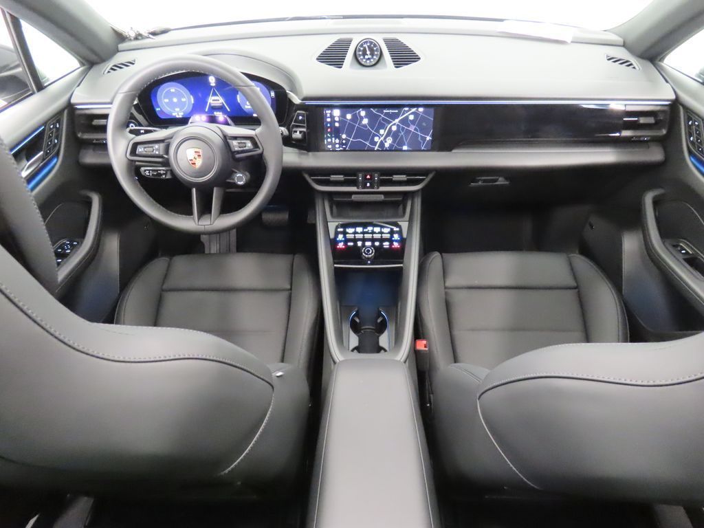 Thumbnail: 2026 Porsche Macan - 16