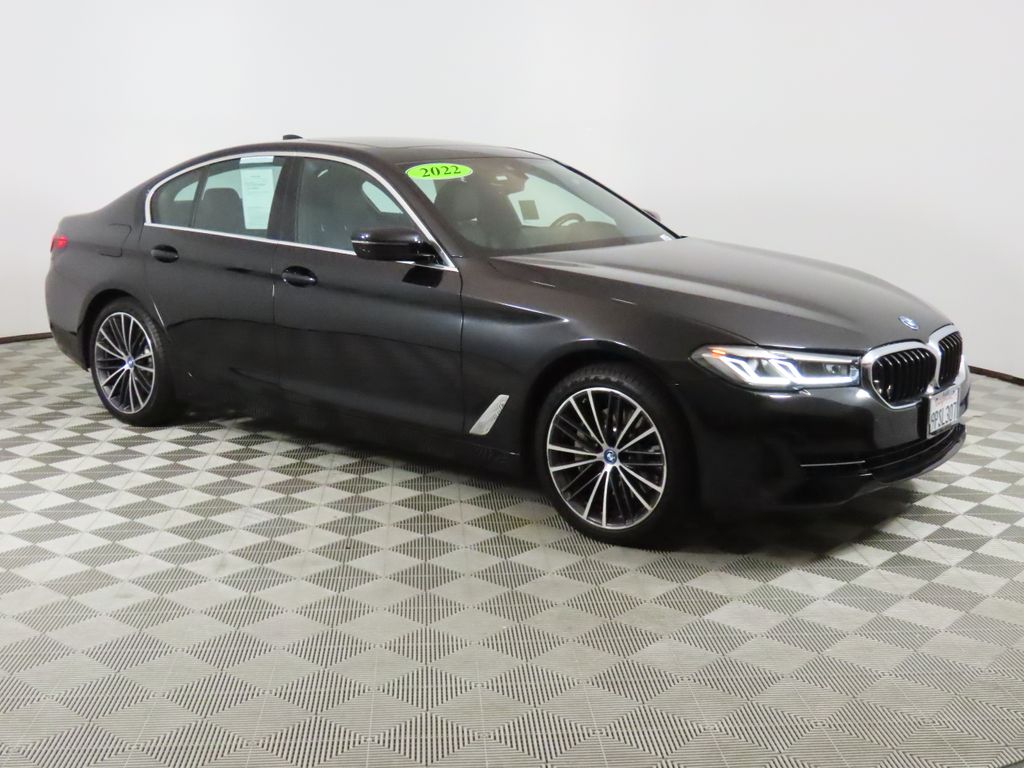 Thumbnail: 2022 BMW 5 Series - 7