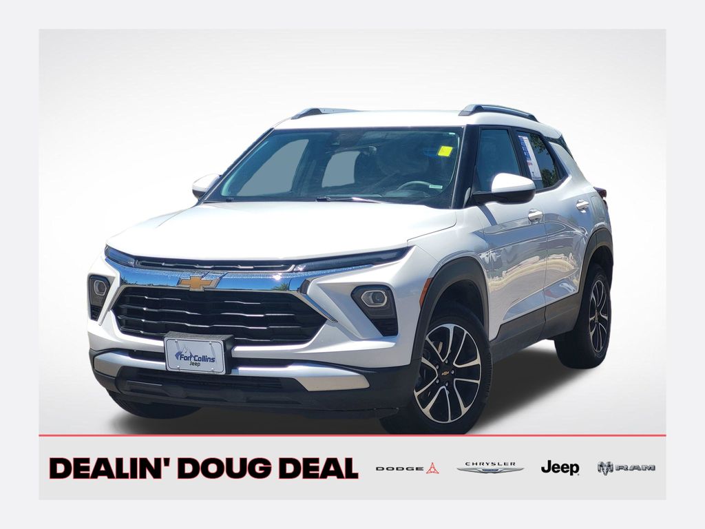 Summit White 2025 Chevrolet Trailblazer SUV / Crossover Four-Wheel Drive 9-Speed Automatic