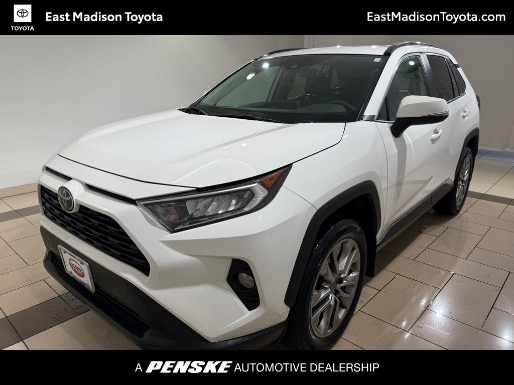 Thumbnail: 2019 Toyota RAV4 - 1