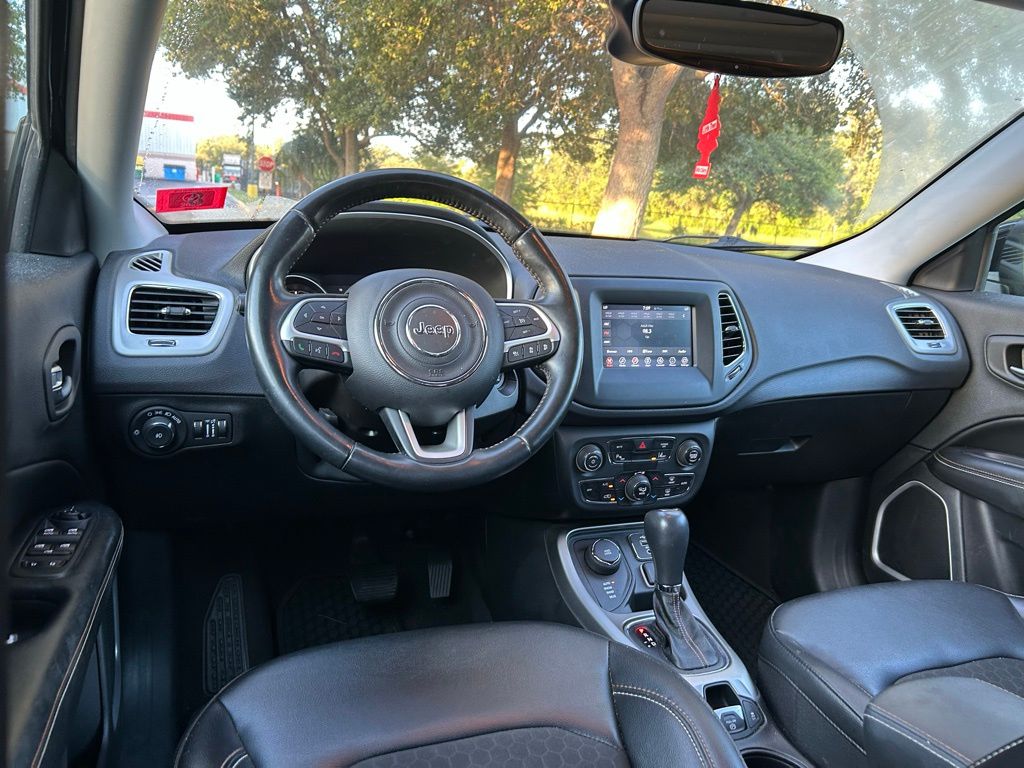 Thumbnail: 2020 Jeep Compass - 12