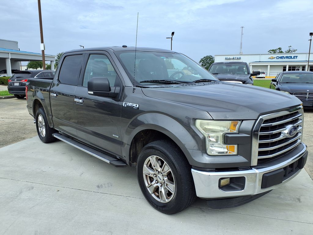 Used 2016 Gray Ford XLT image 3