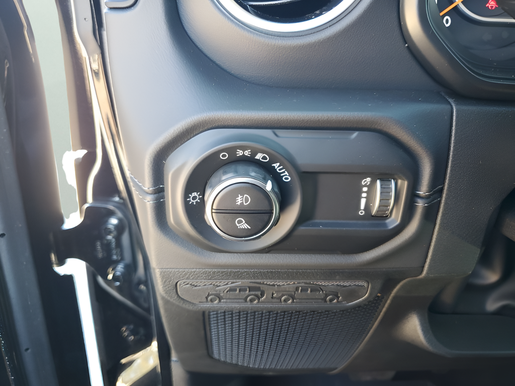 New Car 2025 Jeep Gladiator  For Sale Under $50,000 In Austin, Texas