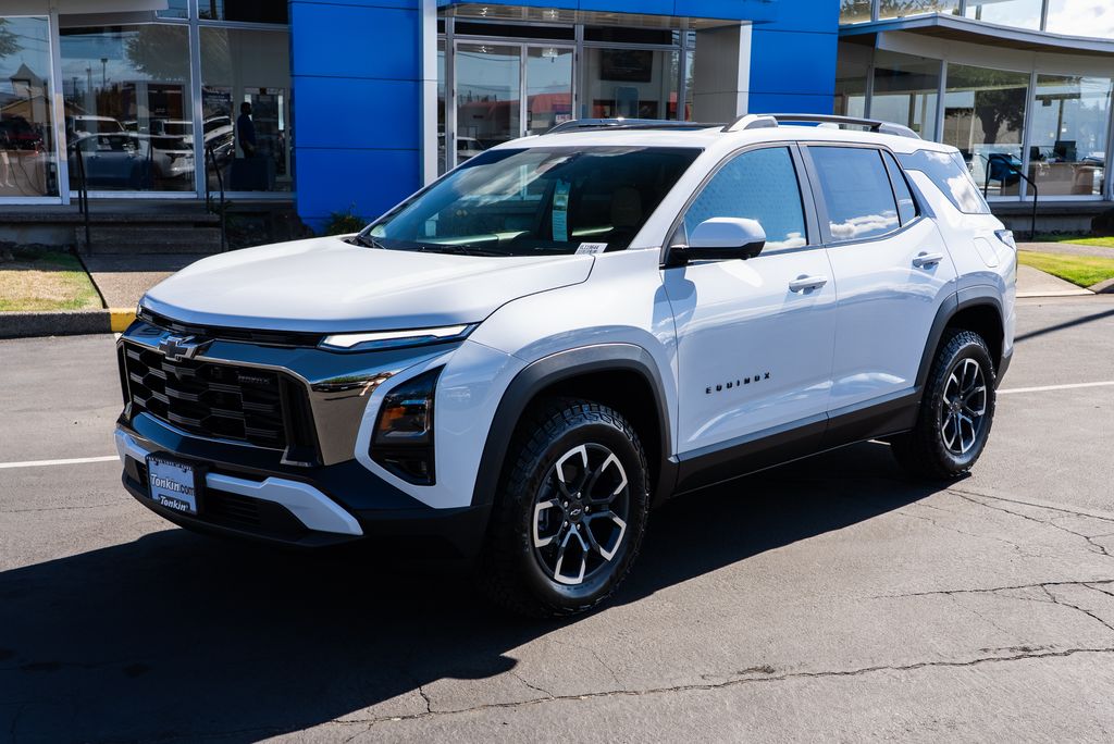 Polar White Tricoat 2027 Chevrolet Equinox SUV / Crossover Four-Wheel Drive 8-Speed Automatic