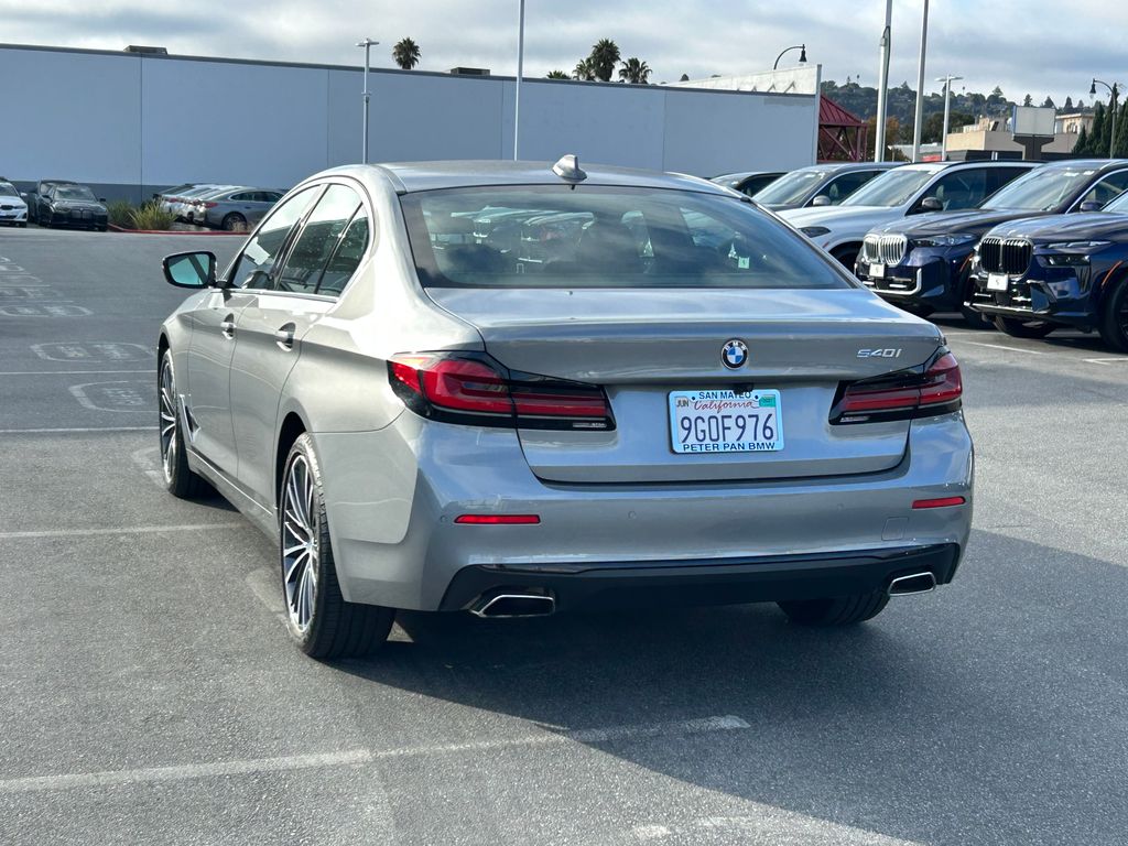 Thumbnail: 2023 BMW 5 Series - 3