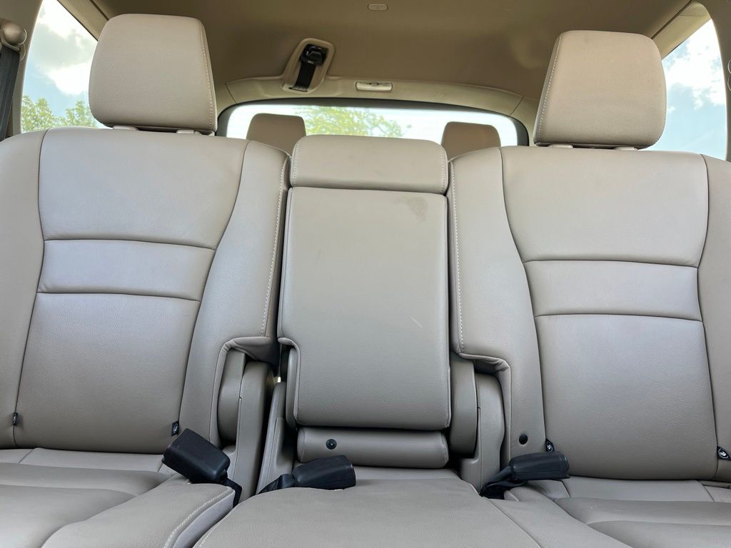 Thumbnail: 2020 Honda Pilot - 27