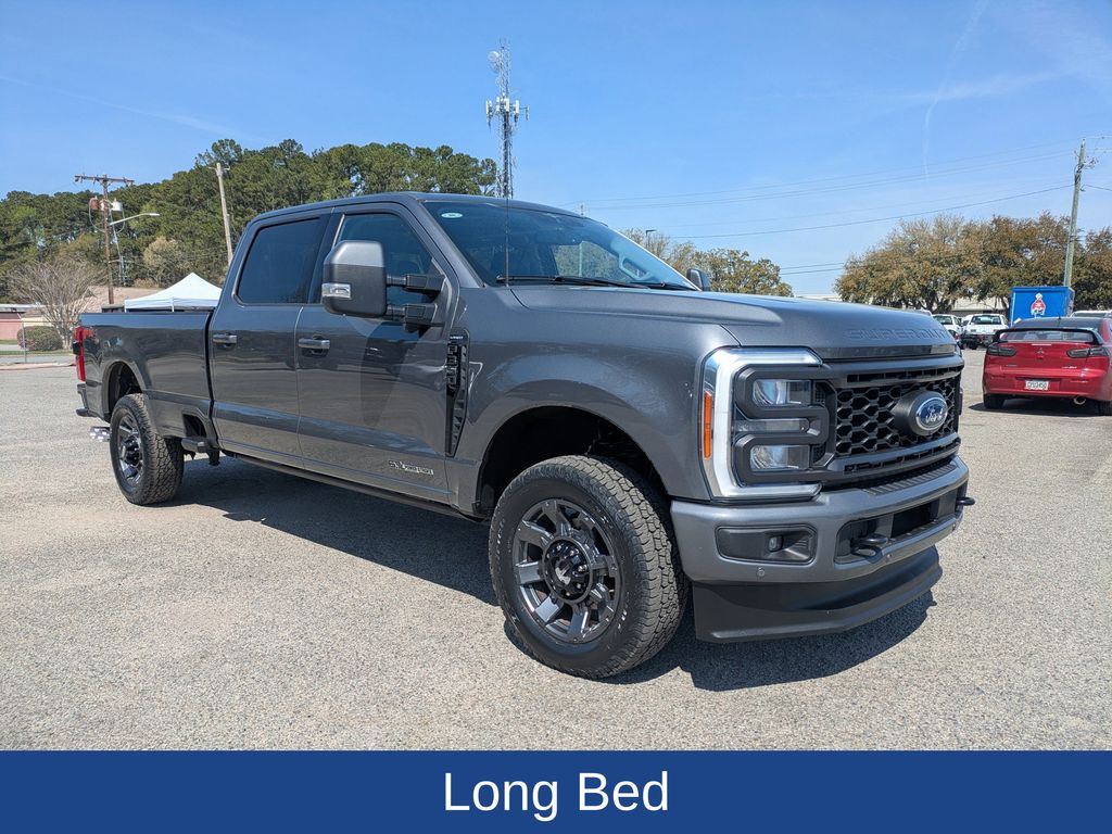 2023 Ford F-350 Super Duty LARIAT