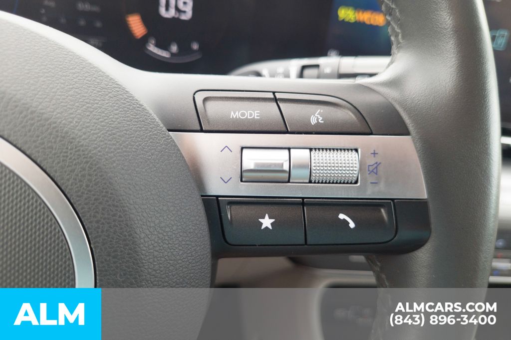 Used 2024 Gray Hyundai SEL image 10