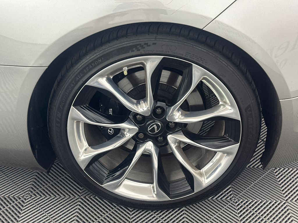 2018 Silver Lexus LC 500 RWD Coupe
