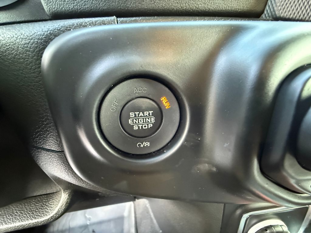 Certified Used 2020 Silver Jeep Overland image 56