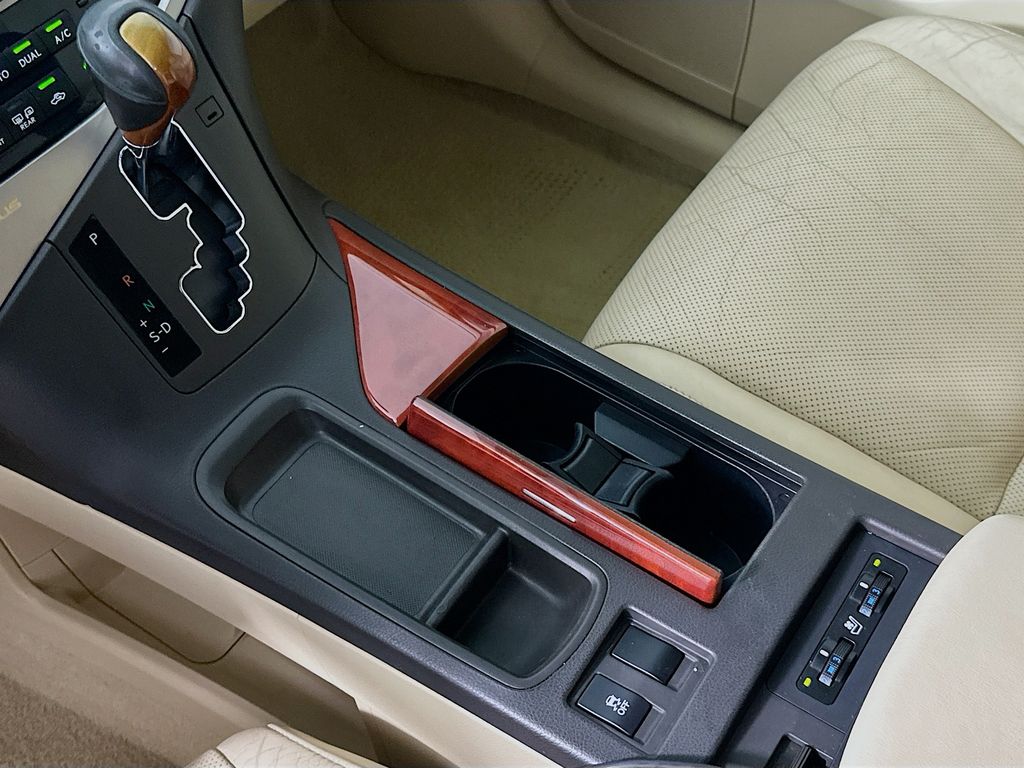 Thumbnail: 2012 Lexus RX - 16
