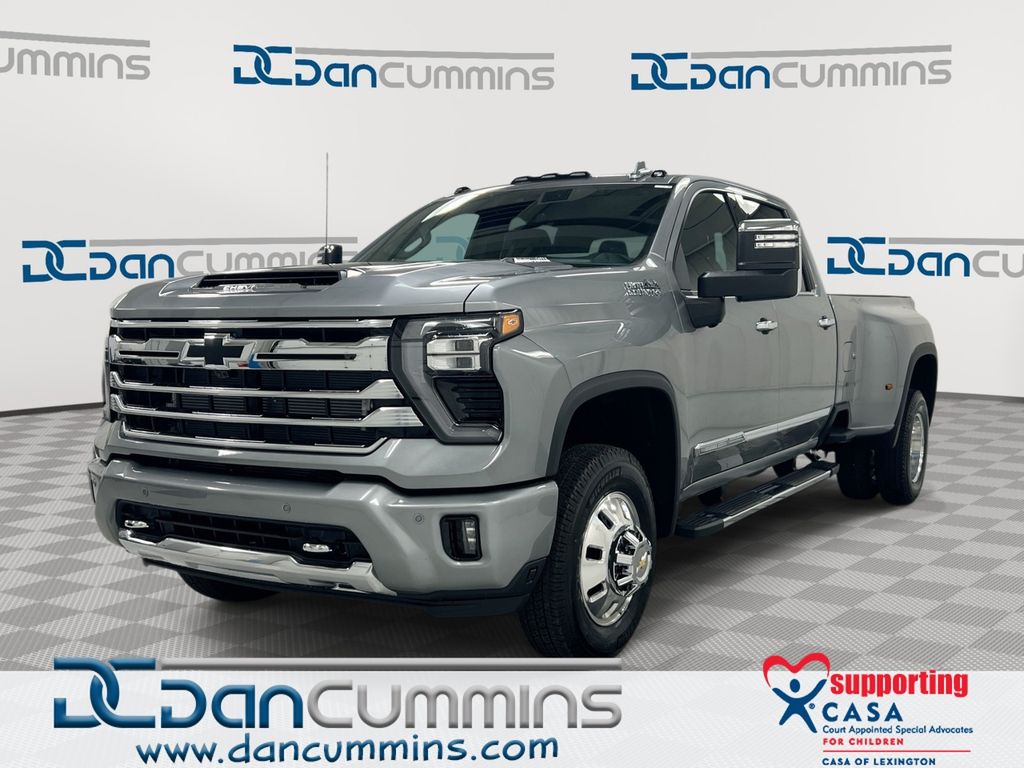 Sterling Gray Metallic 2026 Chevrolet Silverado 3500HD Pickup Truck Four-Wheel Drive Automatic