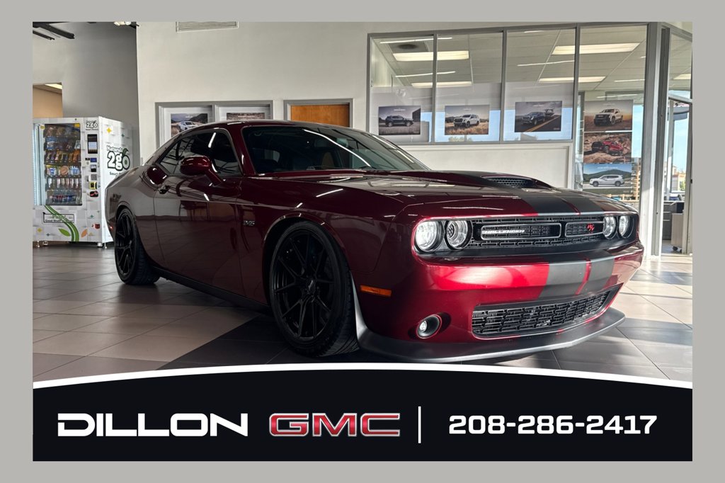Octane Red Pearlcoat 2023 Dodge Challenger Coupe Rear-Wheel Drive 8-Speed Automatic