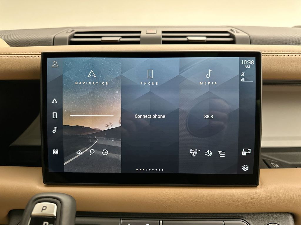 Thumbnail: 2025 Land Rover Defender - 26