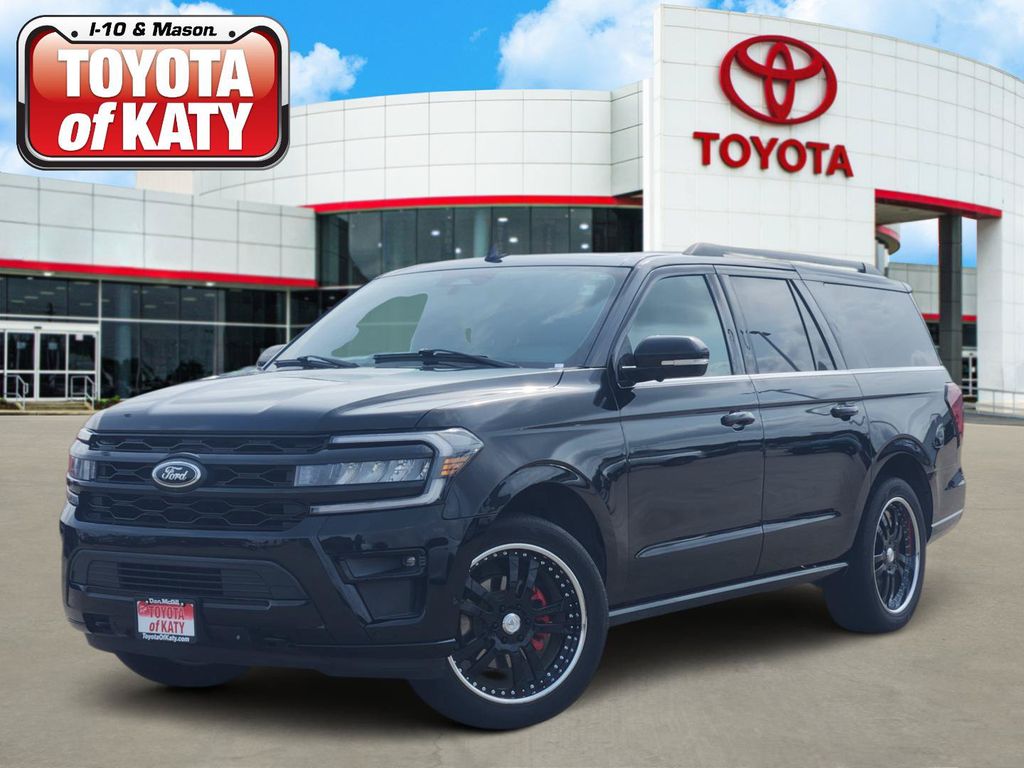 Black Metallic 2022 Ford Expedition SUV / Crossover Four-Wheel Drive Automatic