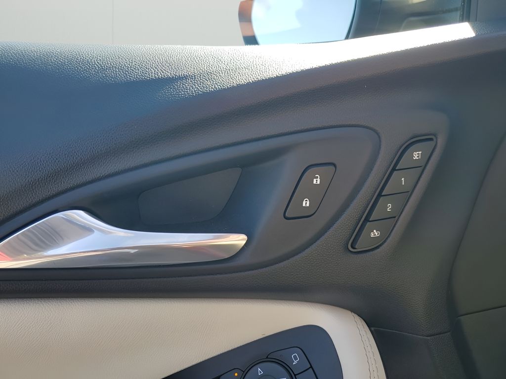 Used Car 2021 Buick Encore Gx  Essence For Sale Under $20,000 In Austin, Texas