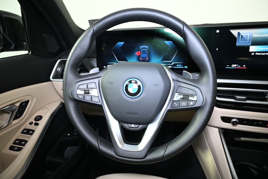 Thumbnail: 2023 BMW 3 Series - 18