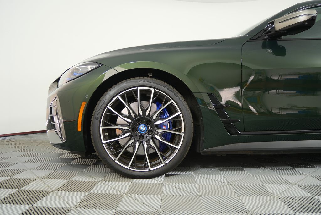 Thumbnail: 2023 BMW i4 - 7