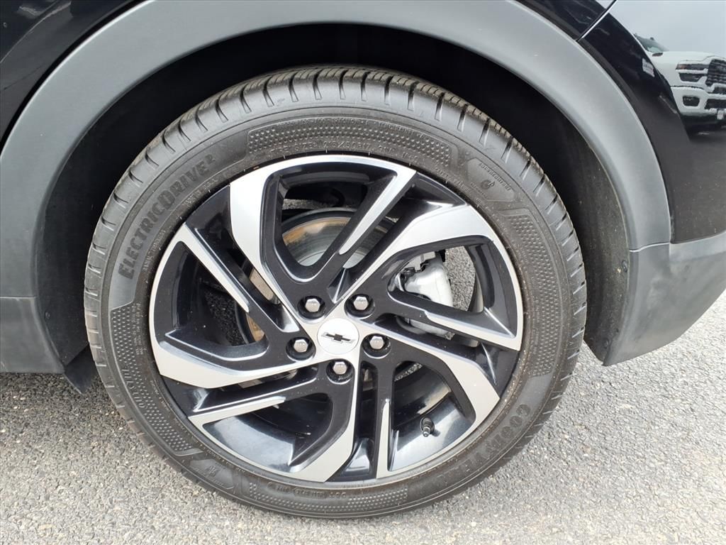 used 2023 Chevrolet Bolt EV car, priced at $15,900