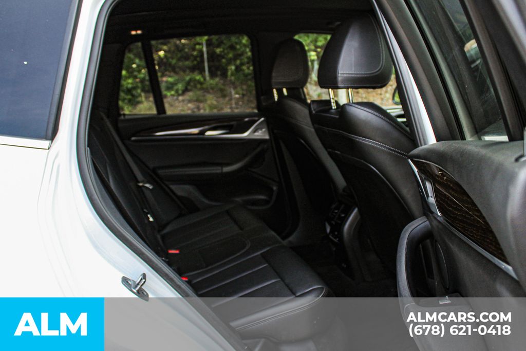 Used 2024 White BMW xDrive30i image 18