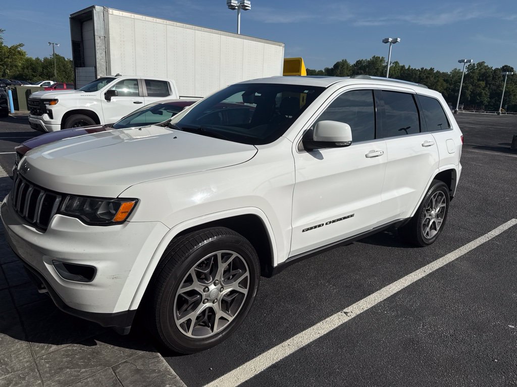Used 2018 Jeep Grand Cherokee SUV