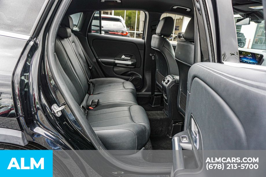 Used 2025 Black Mercedes-Benz GLA 250 image 22