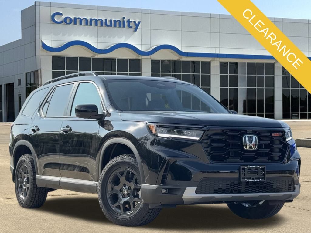 2025 Honda Pilot TrailSport Black at Monument Chevrolet
